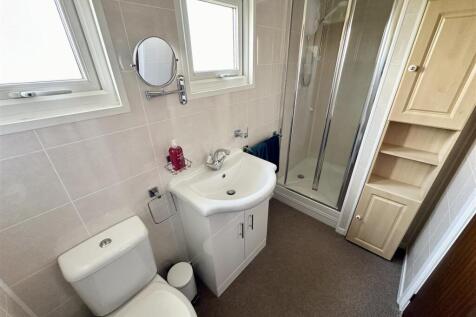 shower room.JPEG