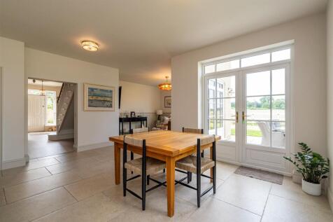dining area.jpg