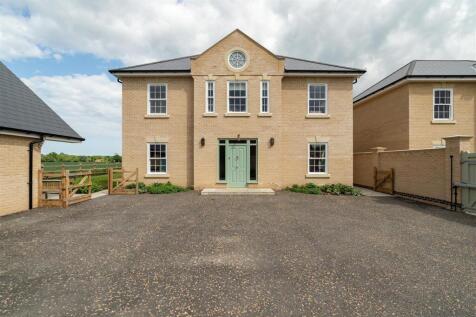 front aspect and driveway.jpg