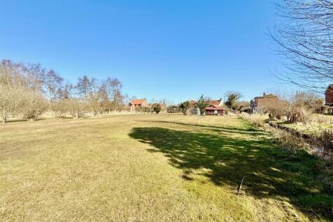 garden and rear aspect.jpg