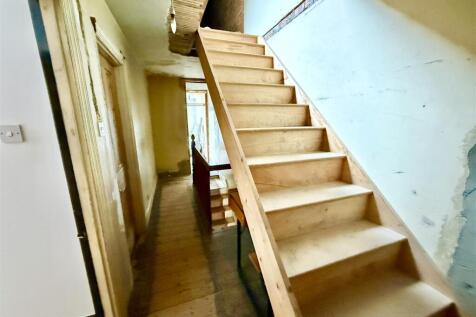 stairs to loft