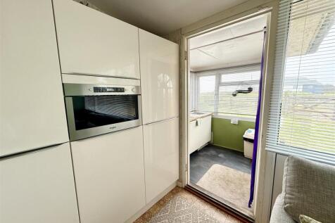 fitted units