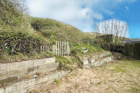 garden to rear