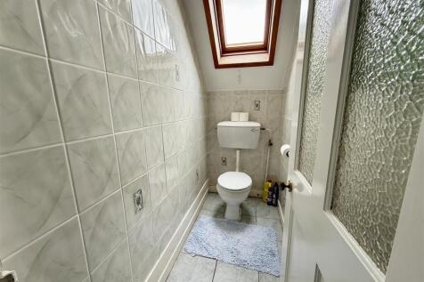 first floor cloakroom