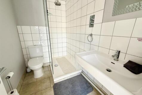 The Stables - shower room