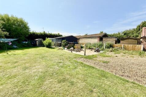 garden and outbuilding
