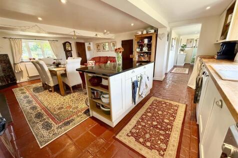 kitchen dining