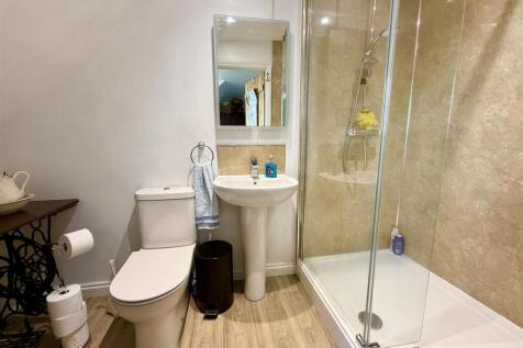 en suite shower room