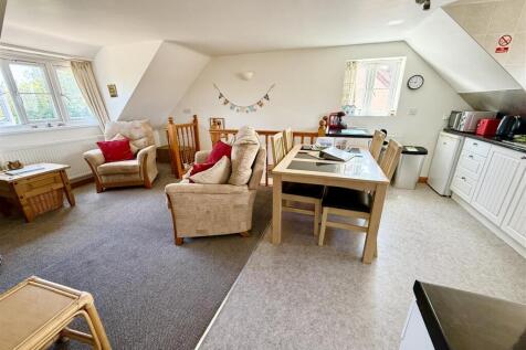 Iris living area