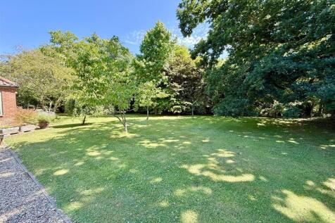 lawned gardens
