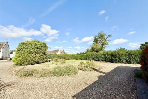 front garden and driveway