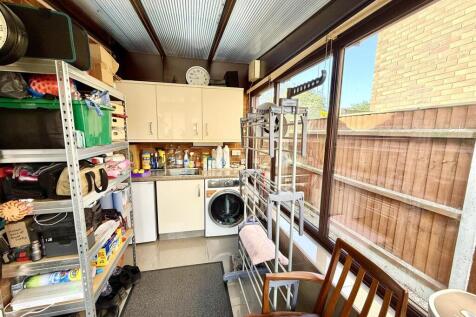 conservatory/utility