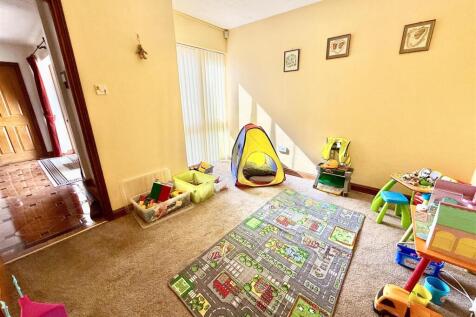 study / play room