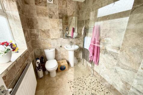 ground floor shower room