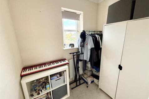 dressing / study