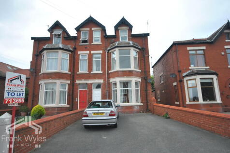 Flat 2, 34 Riley Avenue 007