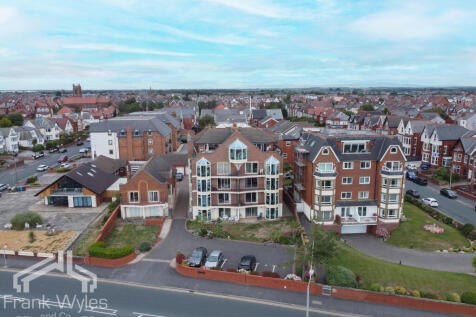 11 HILL CLIFFE-36
