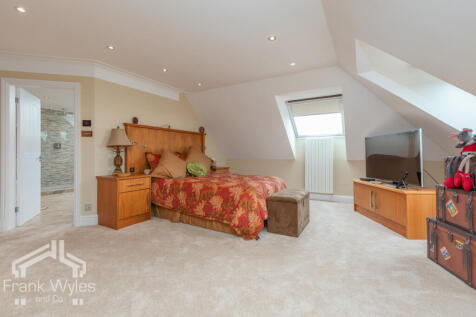 11 HILL CLIFFE-6