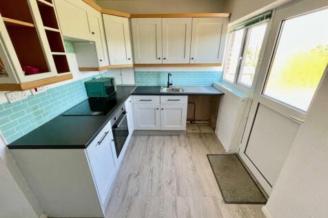 Kitchen..jpg