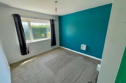 Bedroom 2..jpg