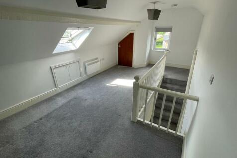 Bedroom2..jpg