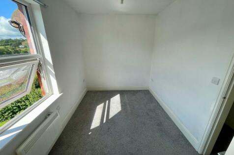 Bedroom1..jpg