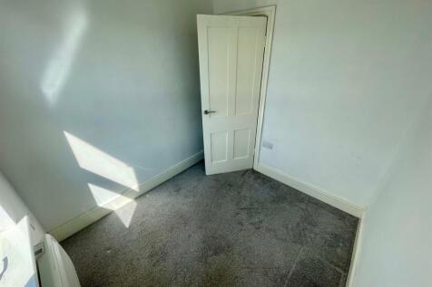 Bedroom3.jpg