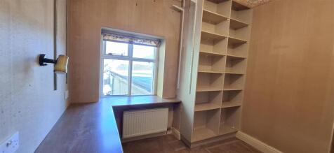 BEDROOM 4/STUDY