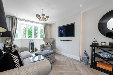 BROOK-FARM-LOUNGE-6.jpg