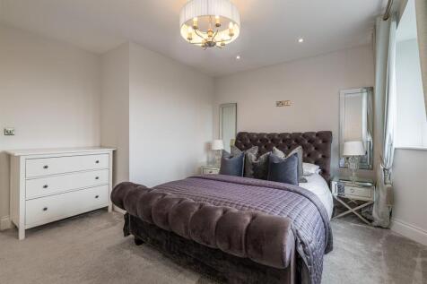 BROOK-FARM-BEDROOM-2B.jpg