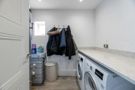 BROOK-FARM-UTILITY-ROOM.jpg
