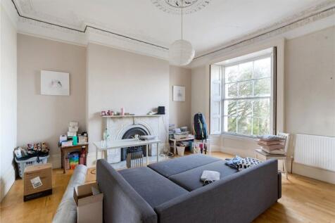 Sitting/Dining Room