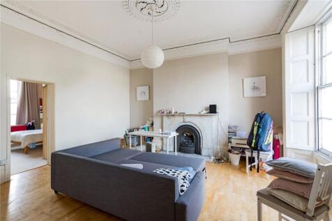 Sitting/Dining Room