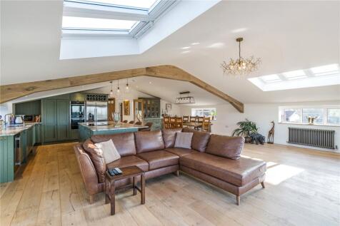 Open Plan Reception