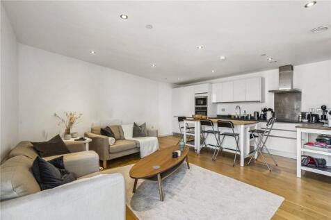 Kitchen/Dine/Sitting