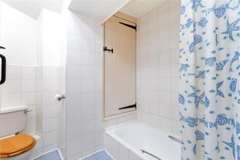 En Suite Bathroom