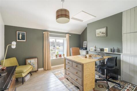 Bedroom/Study