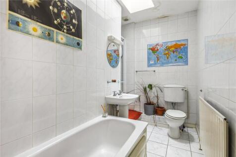 En Suite Bathroom
