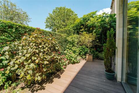 Courtyard Garden