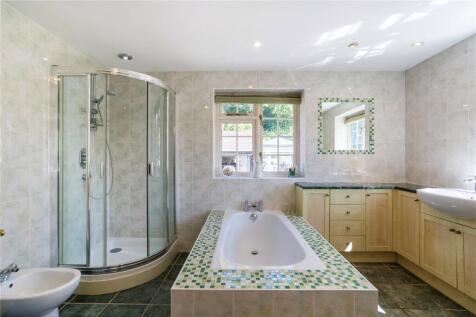 En Suite Bathroom