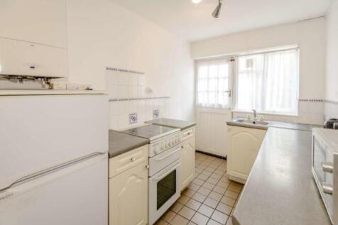 Glenhurst kicthen.jpeg