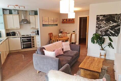 Reverse view living area