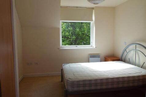 Side view bedroom one