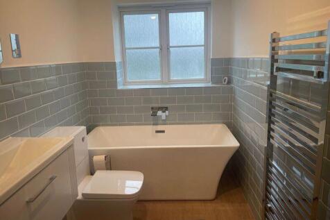 Free standing bathroom 