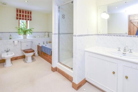 Main Bedroom Ensuite