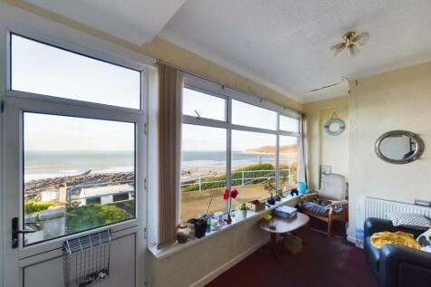 CAM01381G0-PR0084-STILL029.jpg