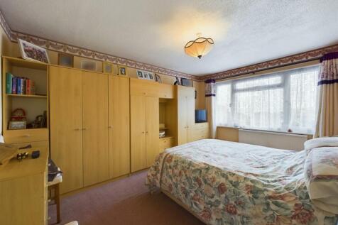 CAM01381G0-PR0162-STILL003.jpg