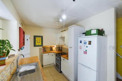 CAM01381G0-PR0124-STILL009.jpg