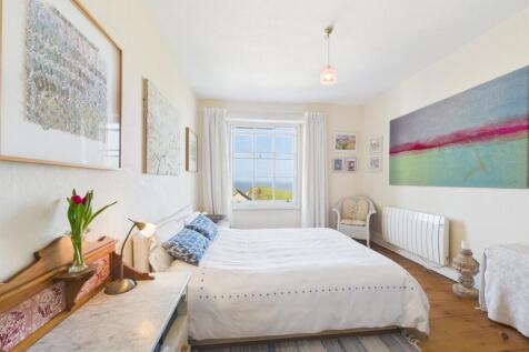 Bedroom One (2)