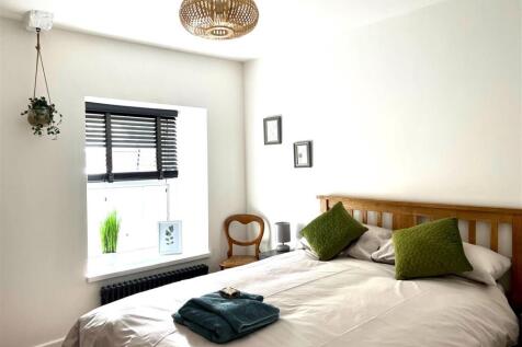 Bedroom NEW2.jpg